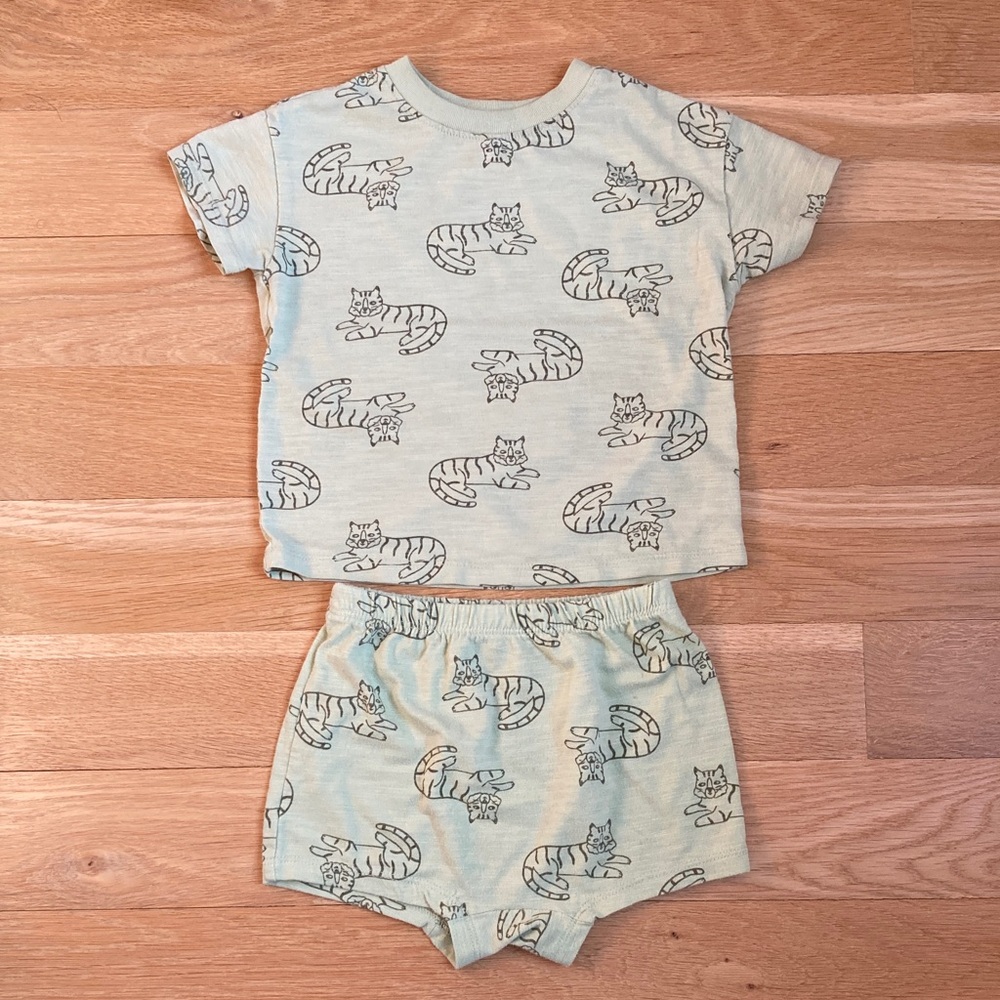 Cat & Jack Baby Set - Green with Cat Print 18mo